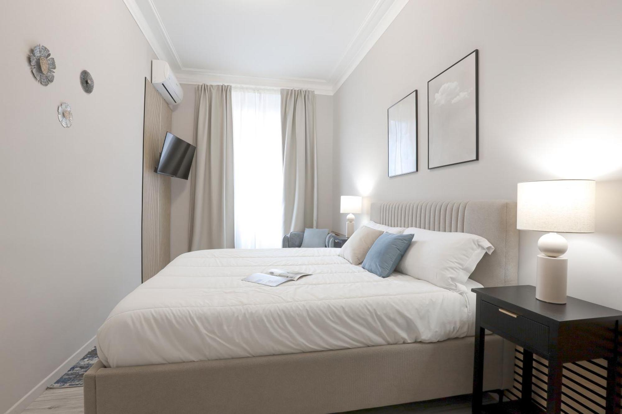 Piramide Deluxe Apartment โรม ภายนอก รูปภาพ