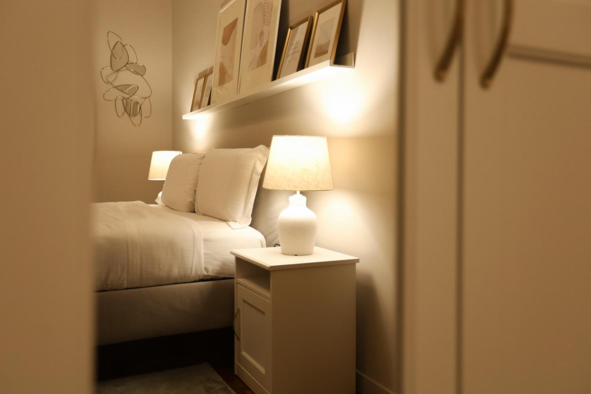 Piramide Deluxe Apartment โรม ภายนอก รูปภาพ
